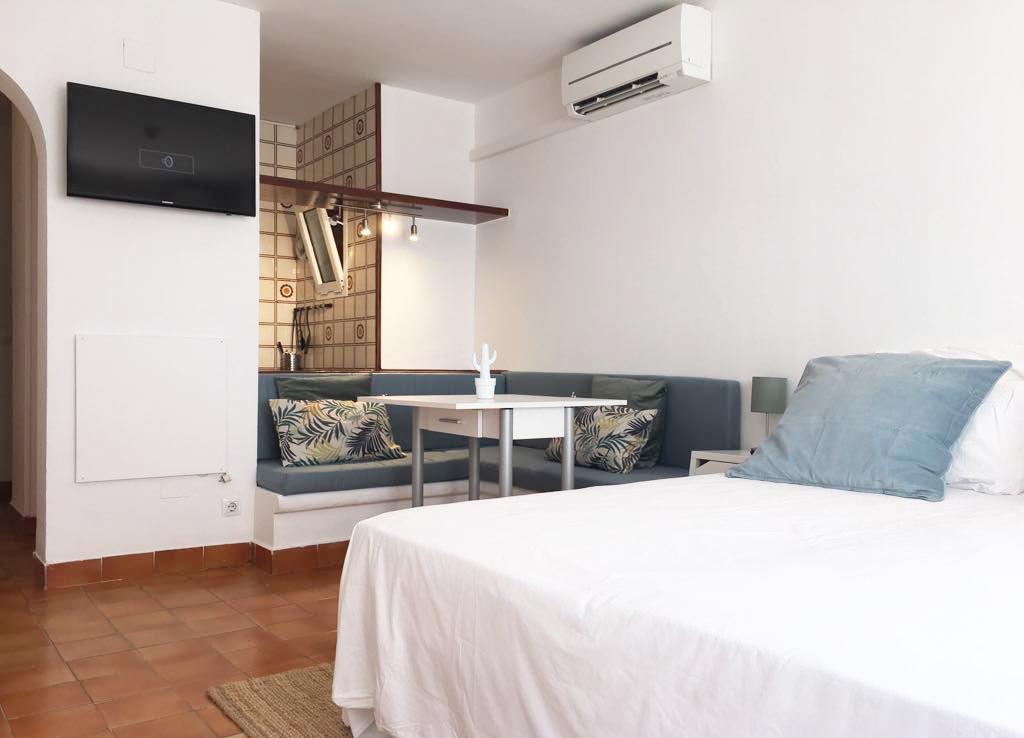 Apartamentos Albertos Santa Eularia des Riu Exterior photo